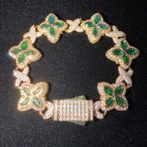 Iced Gold-Emerald Clover Flower Bracelet